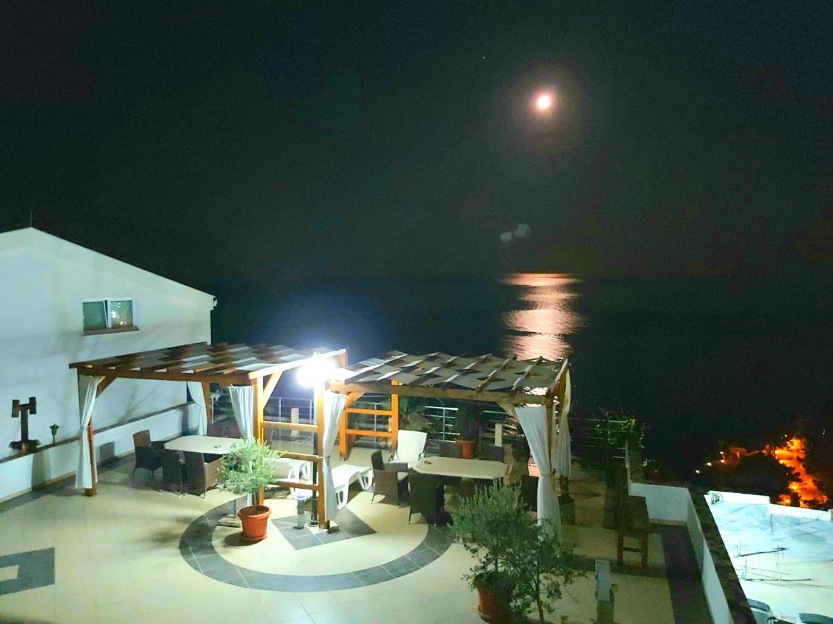 Sun Apartments Ulcinj Buitenkant foto