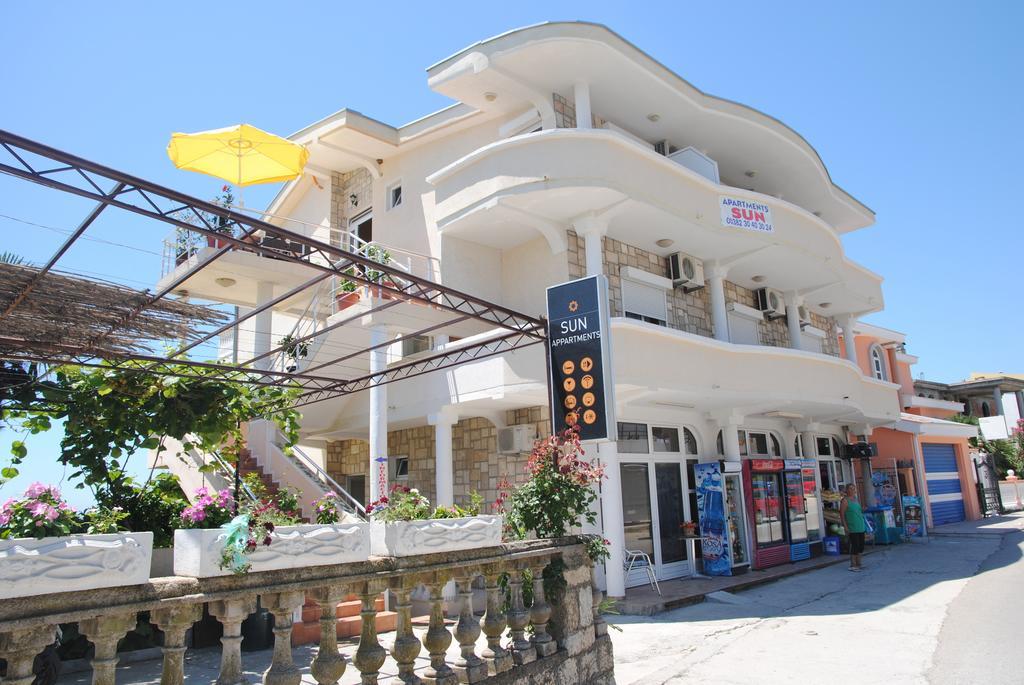 Sun Apartments Ulcinj Buitenkant foto