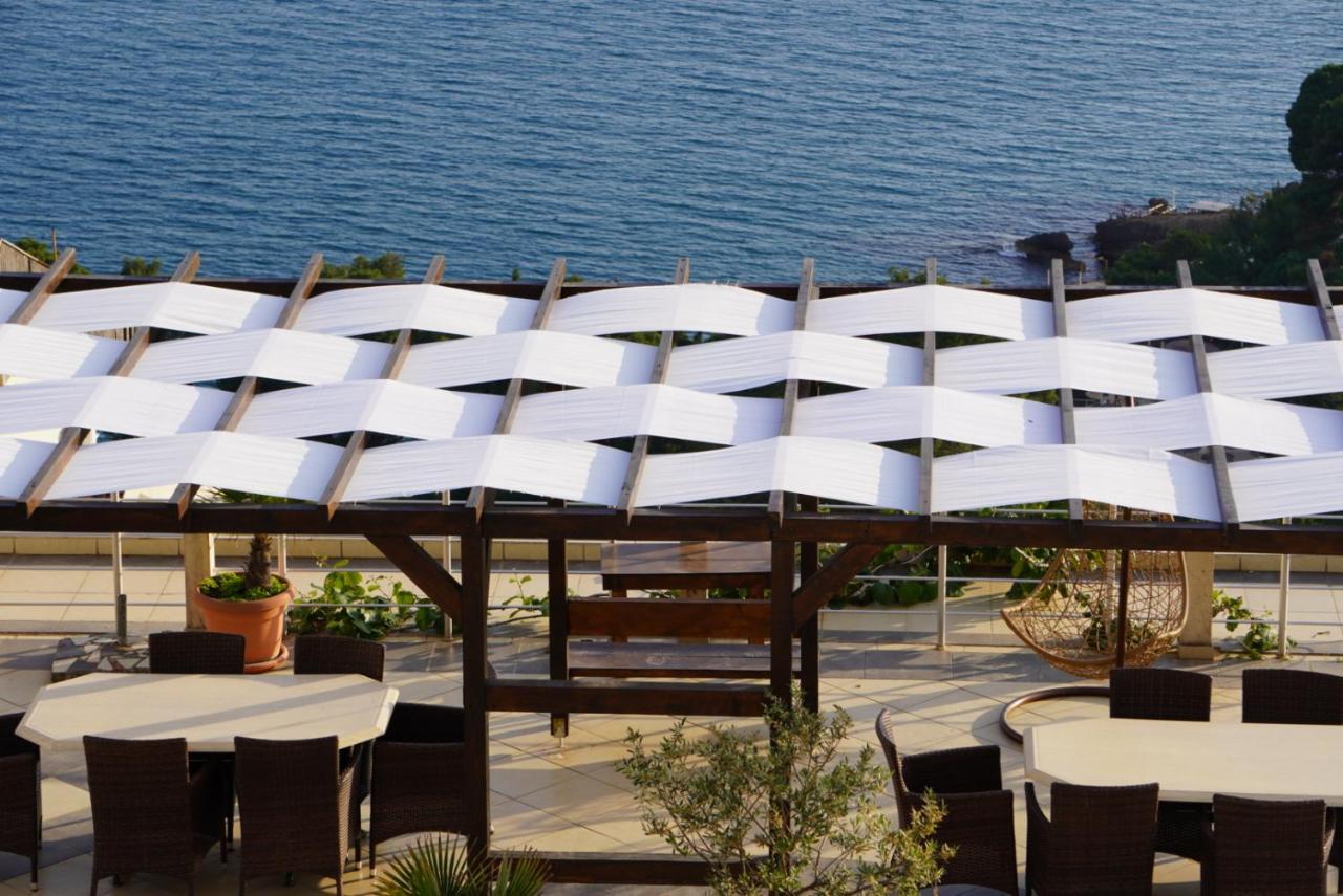 Sun Apartments Ulcinj Buitenkant foto
