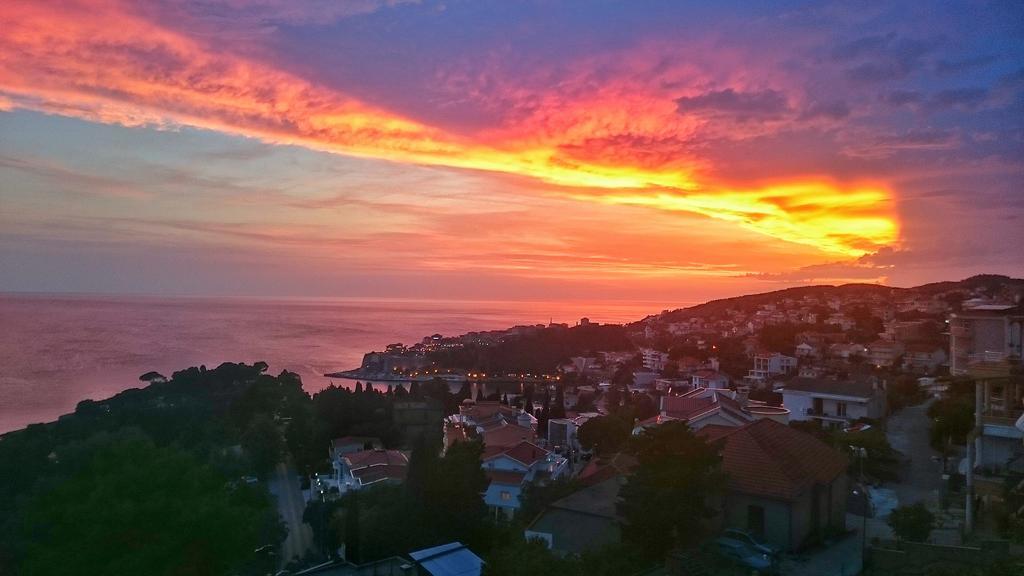 Sun Apartments Ulcinj Buitenkant foto