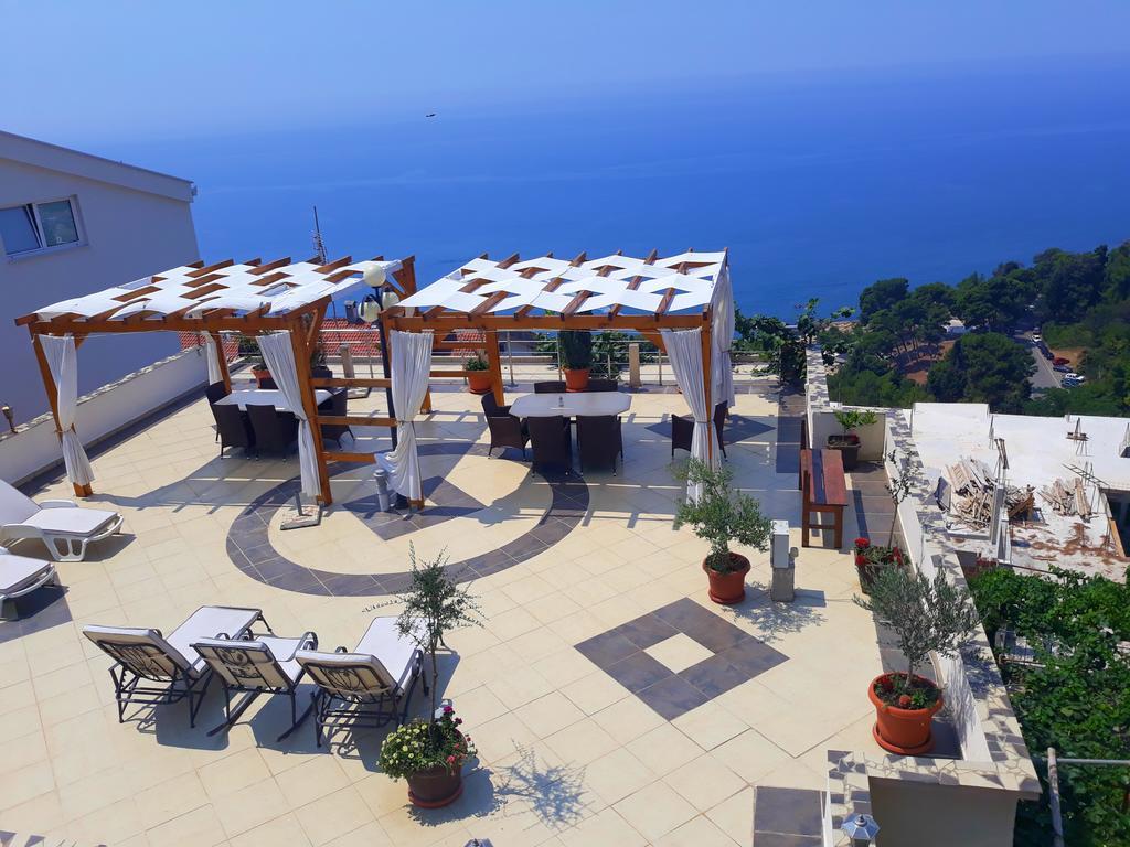 Sun Apartments Ulcinj Buitenkant foto