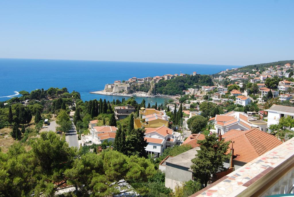 Sun Apartments Ulcinj Buitenkant foto